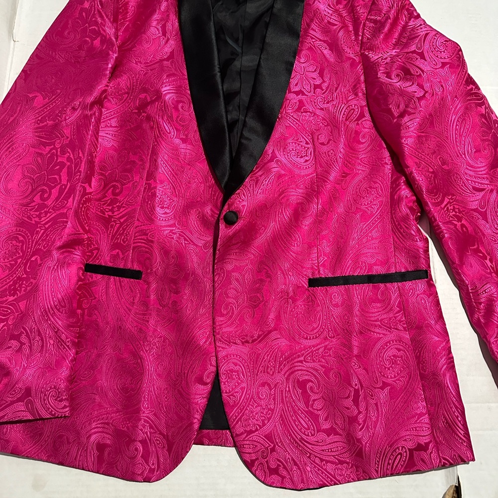 Barry Wang Sport Coat with Black Lapels and Tailored Fit - Picture 3 of 5